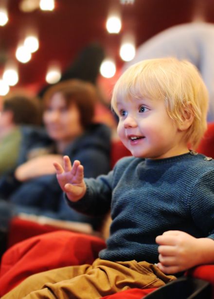 Про Алёнку и гусёнка